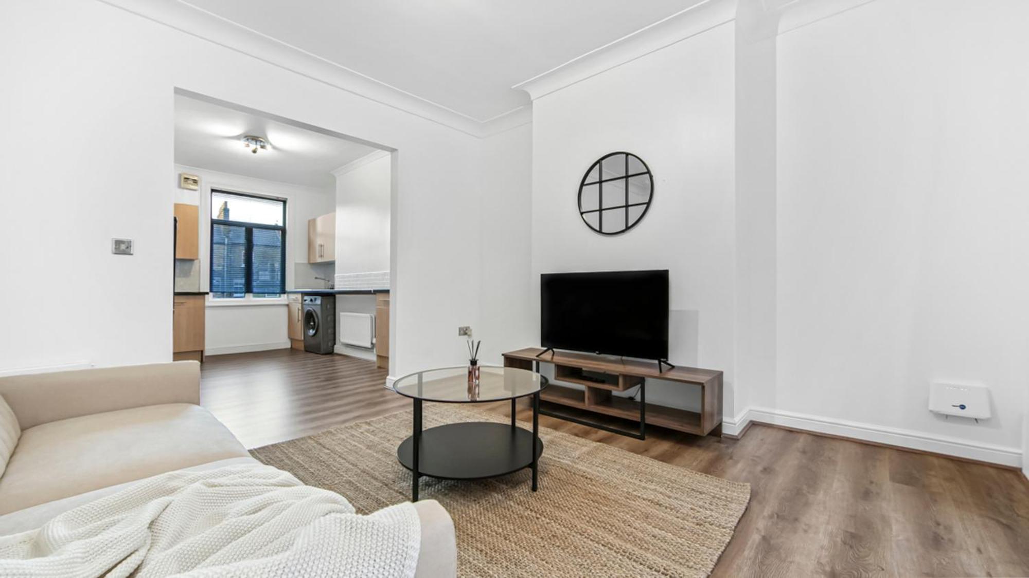 Excellent 2-bed Flat Near Apartment London