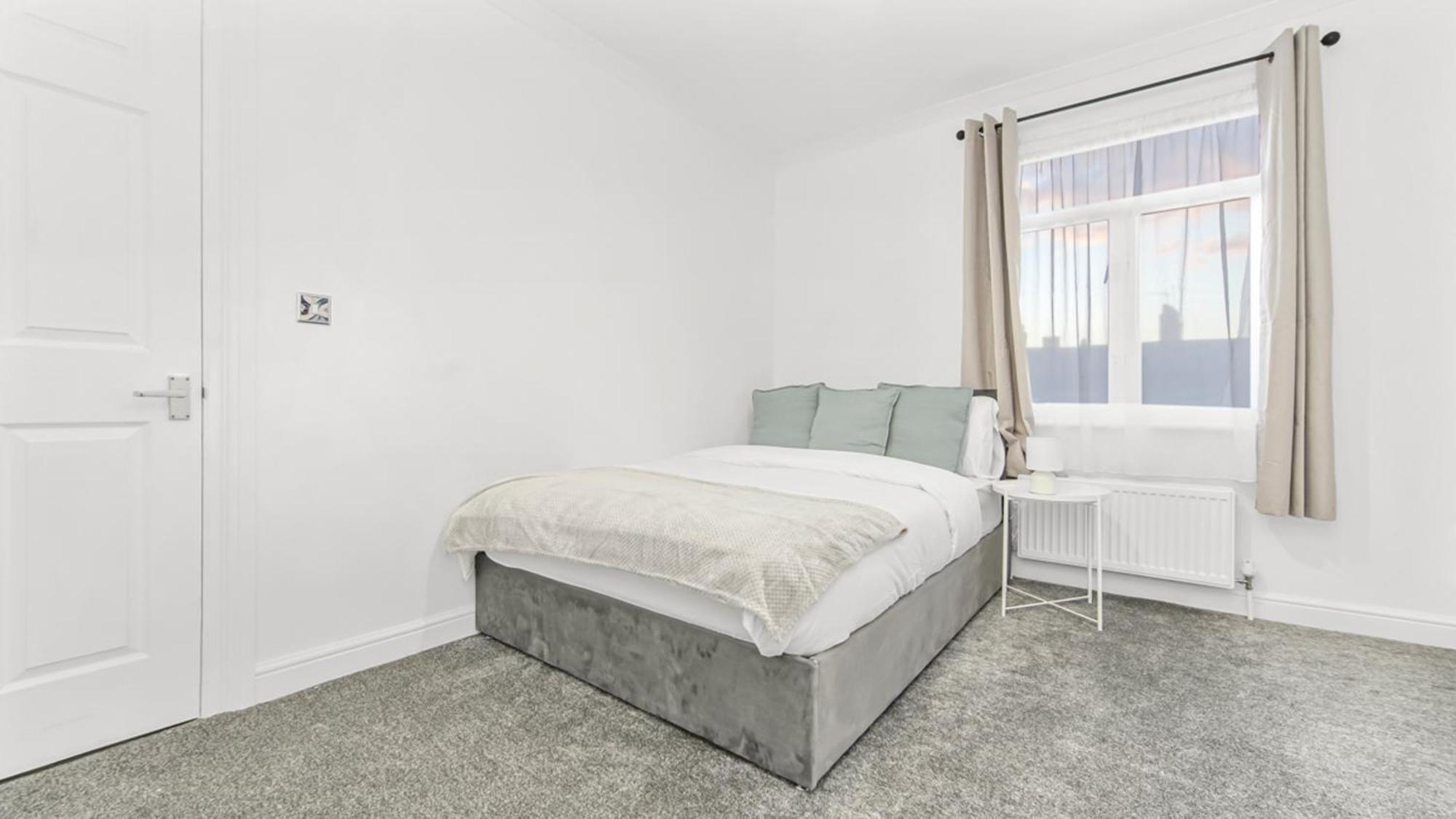 Excellent 2-bed Flat Near * Londra